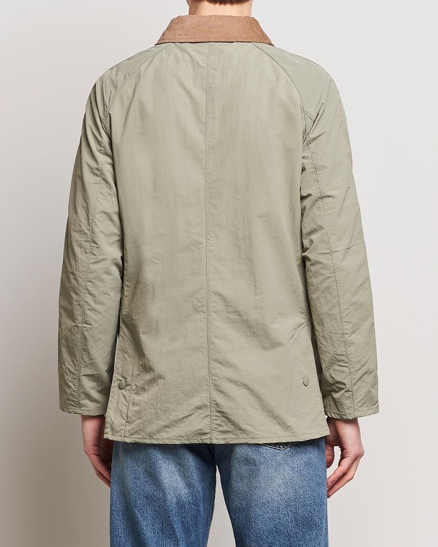 Mies | Takit | Barbour Lifestyle | Ashby Showerproof Jacket Dusty Green
