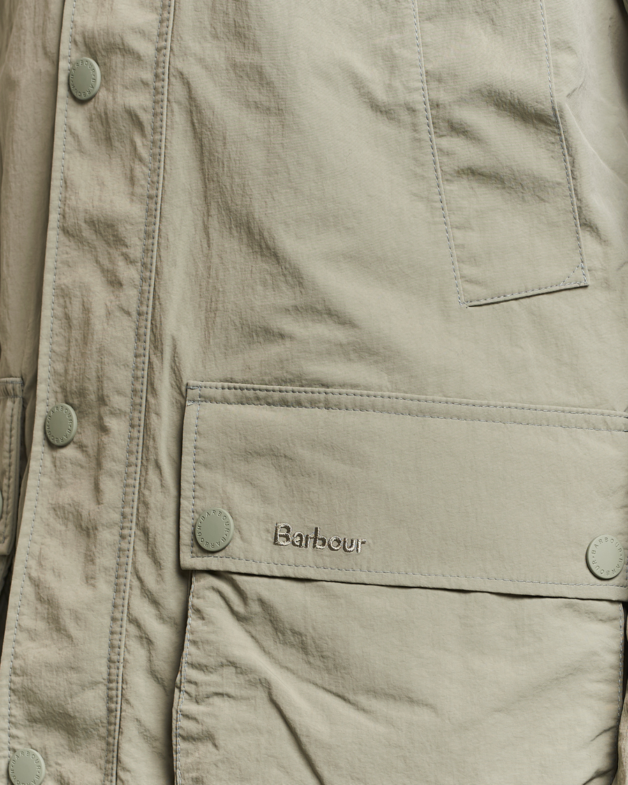 Mies | Takit | Barbour Lifestyle | Ashby Showerproof Jacket Dusty Green