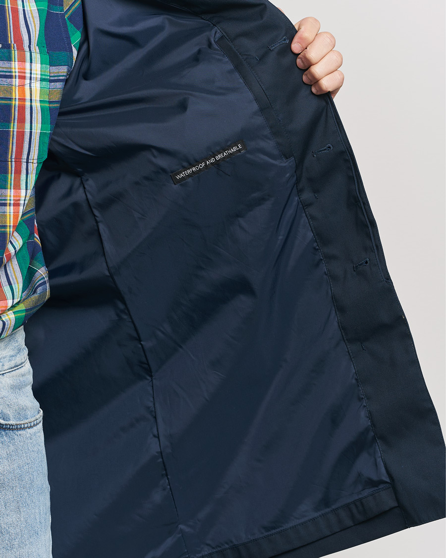 Mies | Takit | Barbour Lifestyle | Rokig Waterproof Car Coat Navy