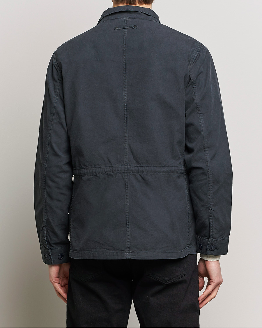 Mies | Takit | Barbour Lifestyle | Belsfield Cotton Field Jacket Midnight
