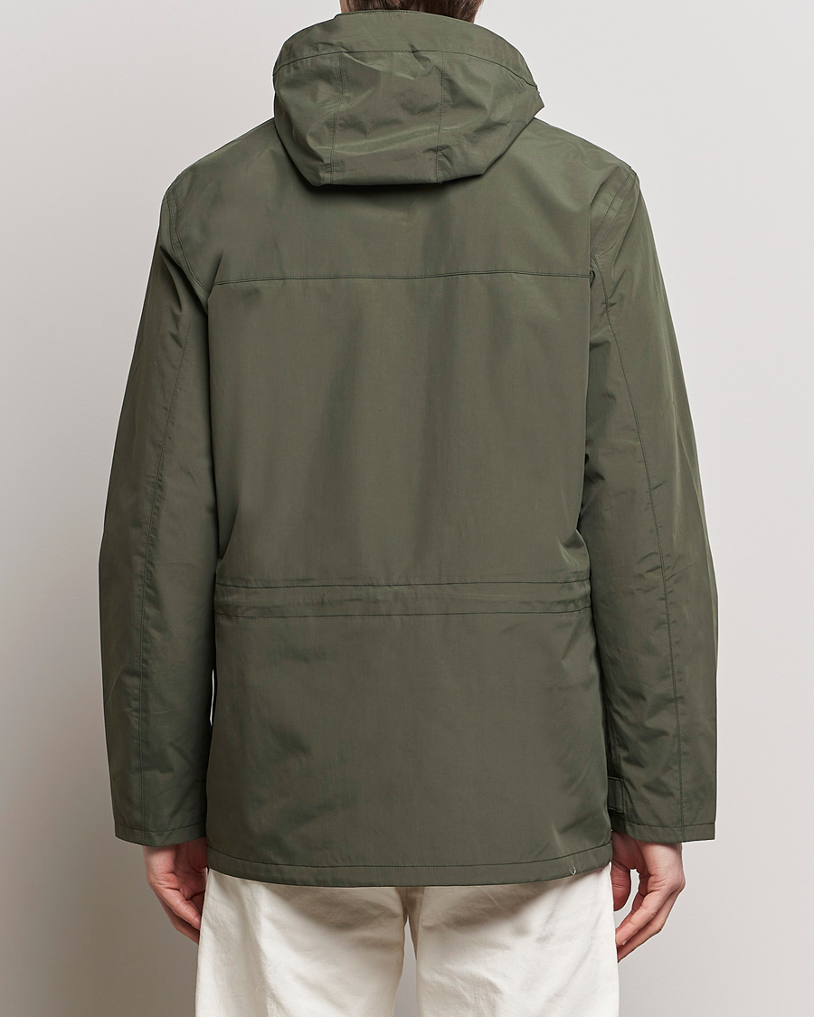 Mies | Takit | Barbour Lifestyle | Summer Brockstone Waterproof Jacket Olive