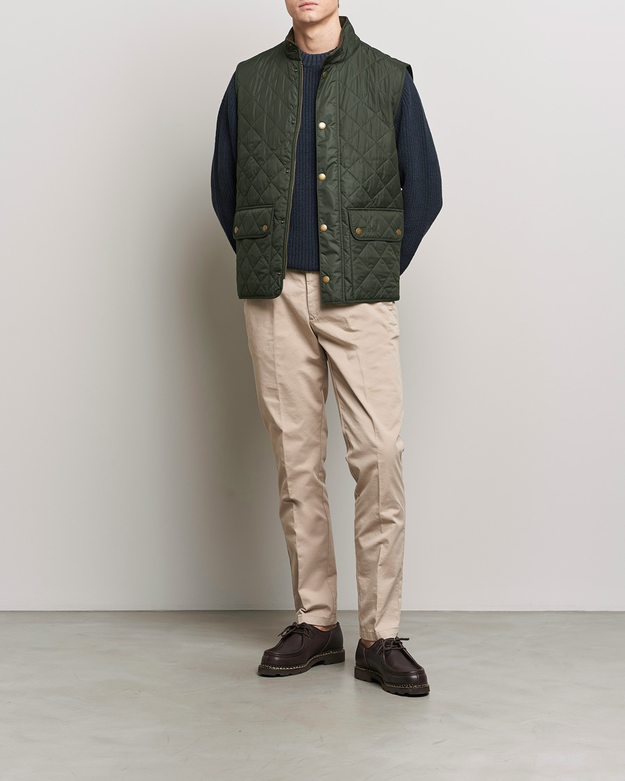 Mies | Ulkoliivit | Barbour Lifestyle | New Lowerdale Quilted Gilet Sage Green