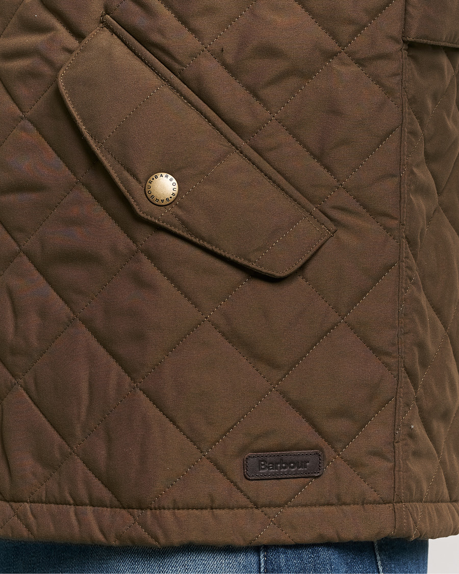 Mies | Takit | Barbour Lifestyle | Shoveler Peached Quilted Gilet Dark Sand