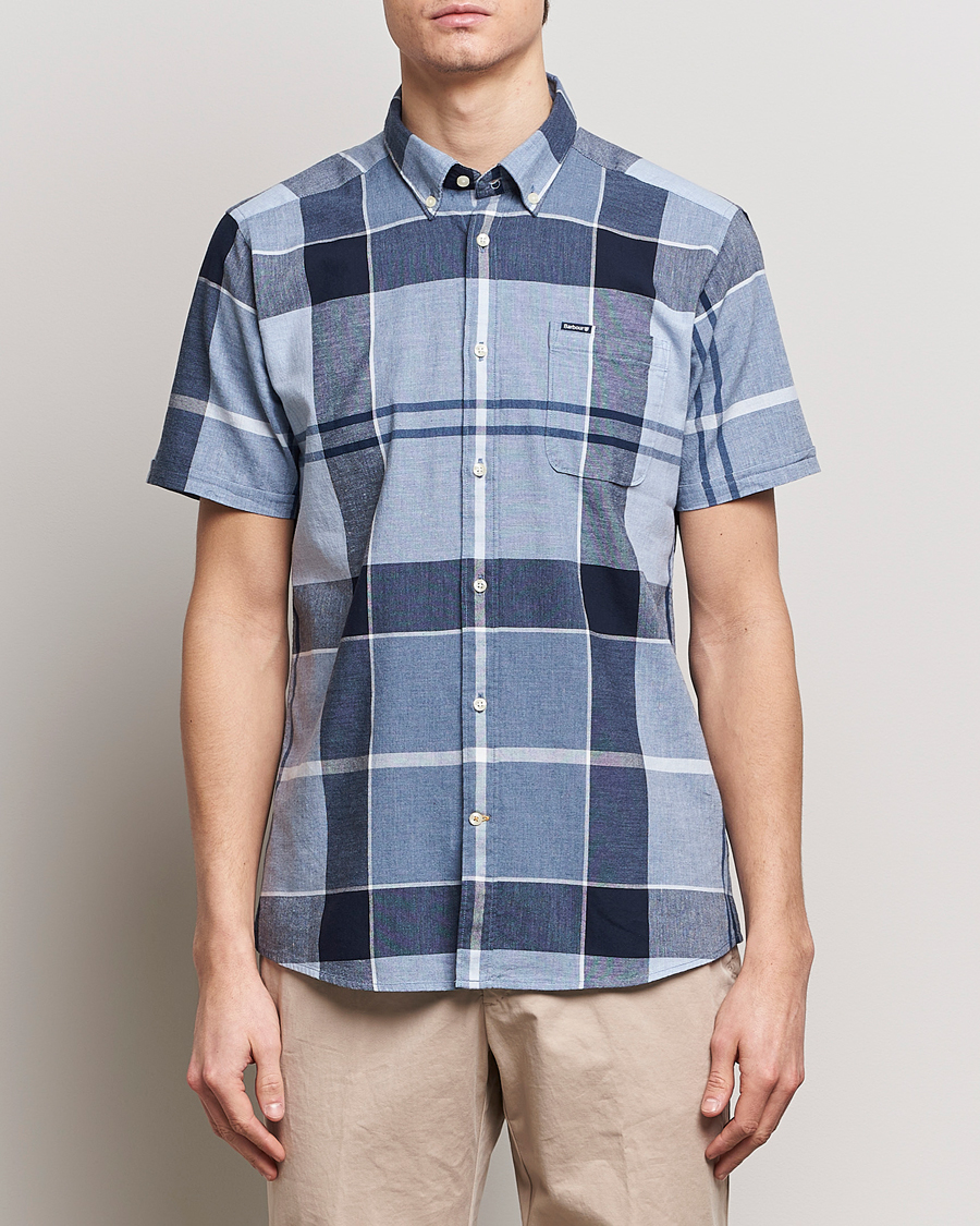 Mies | Kauluspaidat | Barbour Lifestyle | Doughill Short Sleeve Tailored Fit Shirt Berwick Blue