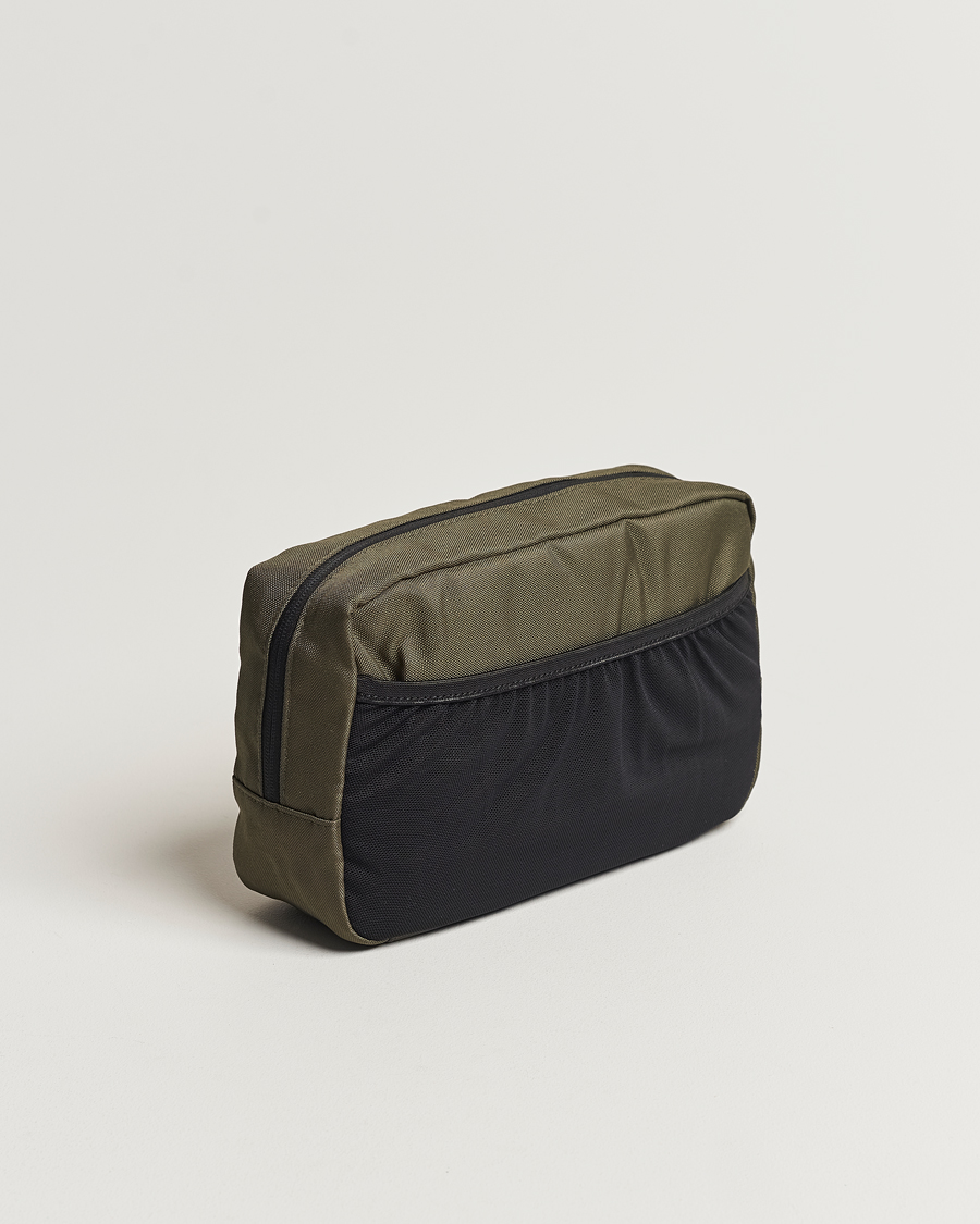 Mies | Barbour Lifestyle Arwin Washbag Olive | Barbour Lifestyle | Arwin Washbag Olive