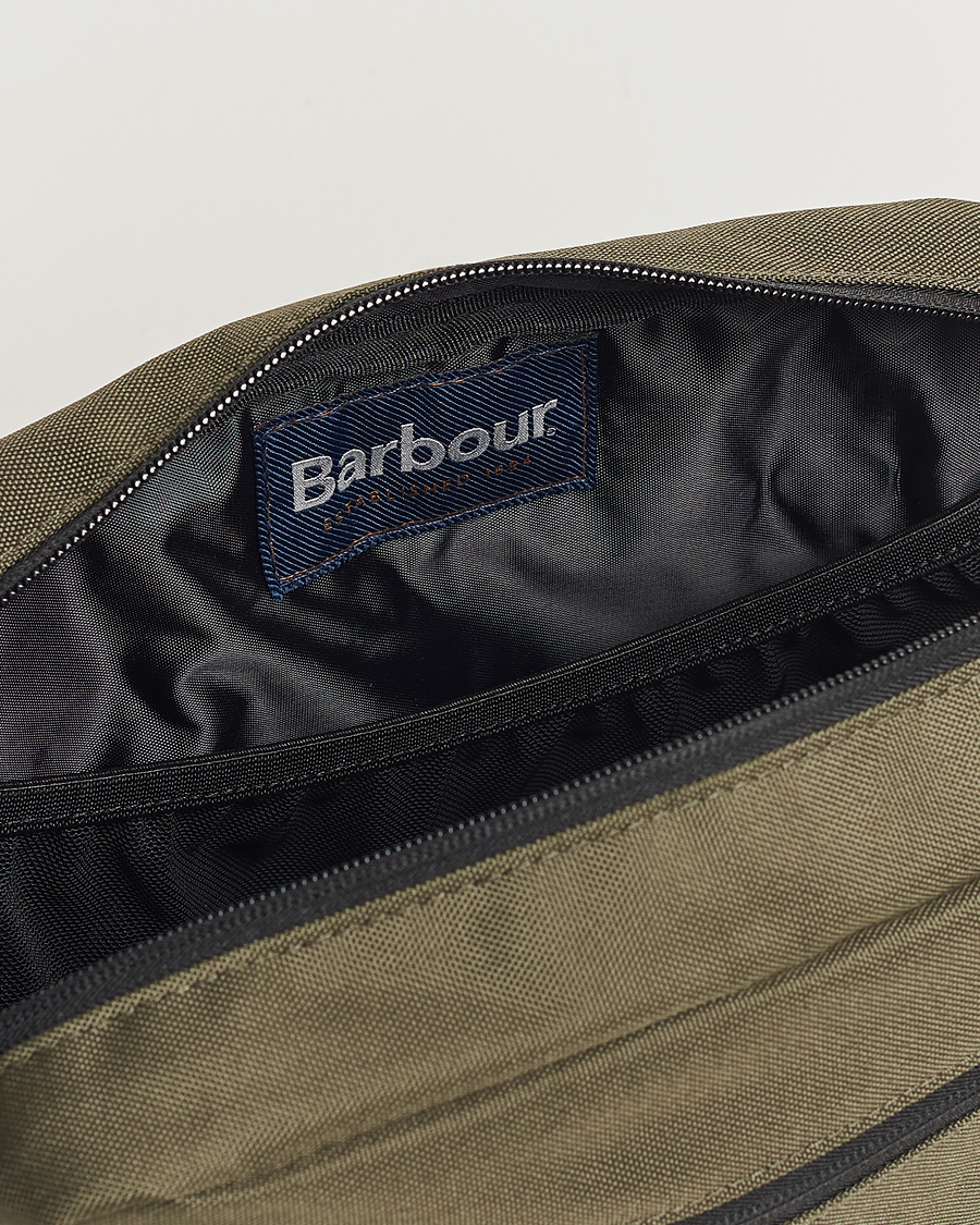 Mies | Barbour Lifestyle Arwin Washbag Olive | Barbour Lifestyle | Arwin Washbag Olive