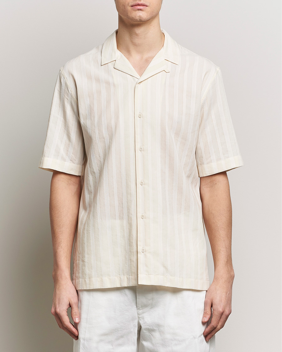 Mies | Rennot | Sunspel | Embroidered Striped Short Sleeve Shirt Ecru