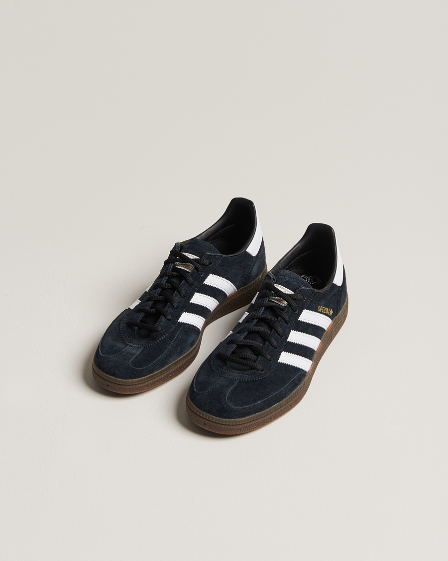 Mies | Tennarit | adidas Originals | Handball Spezial Sneaker Black/White