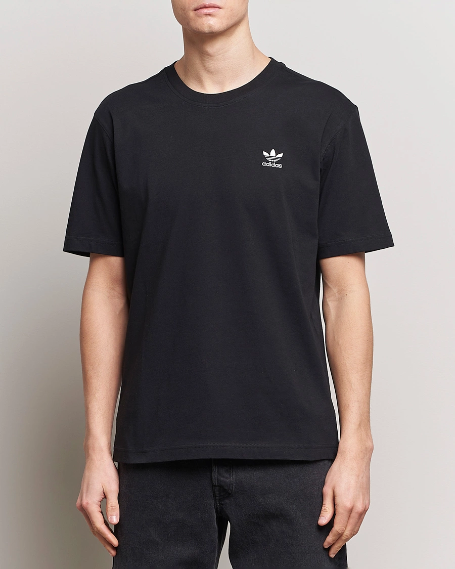 Mies | Lyhythihaiset t-paidat | adidas Originals | Essential Crew Neck T-Shirt Black