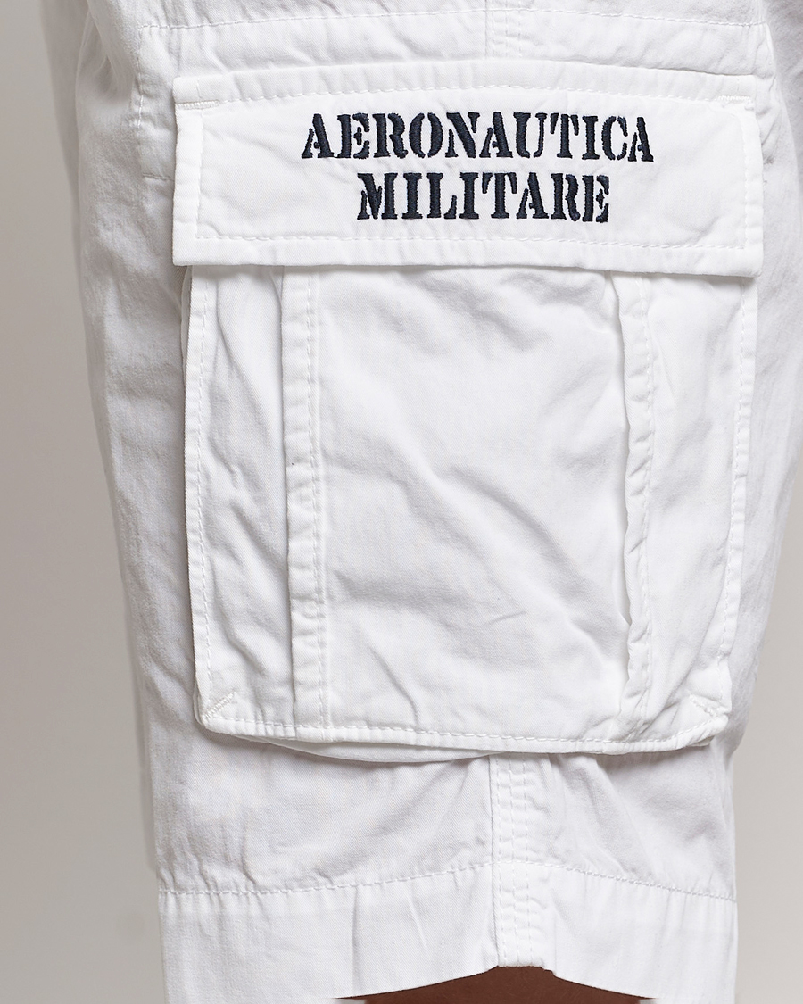 Mies | Shortsit | Aeronautica Militare | BE066 Cargo Shorts Off White