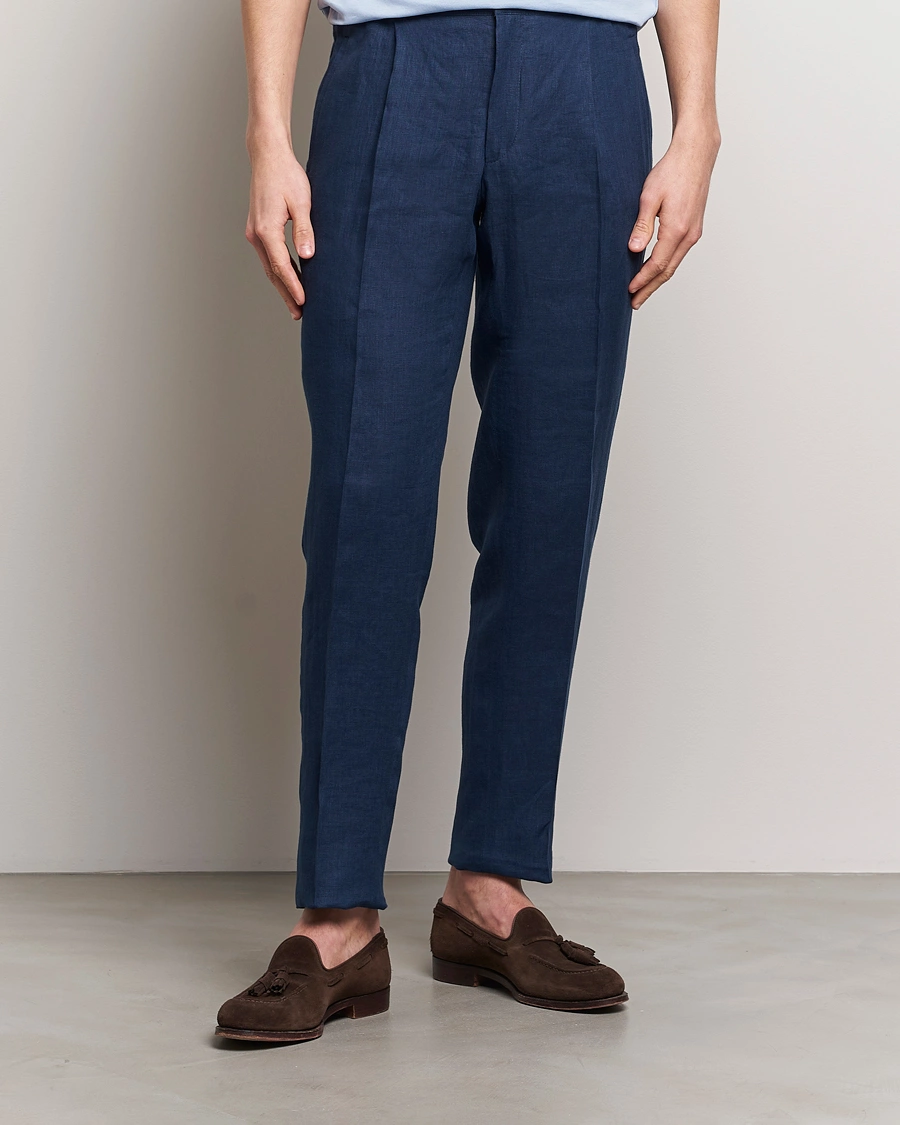 Mies | Quiet Luxury | Kiton | Pure Linen Drawstring Trousers Dark Blue