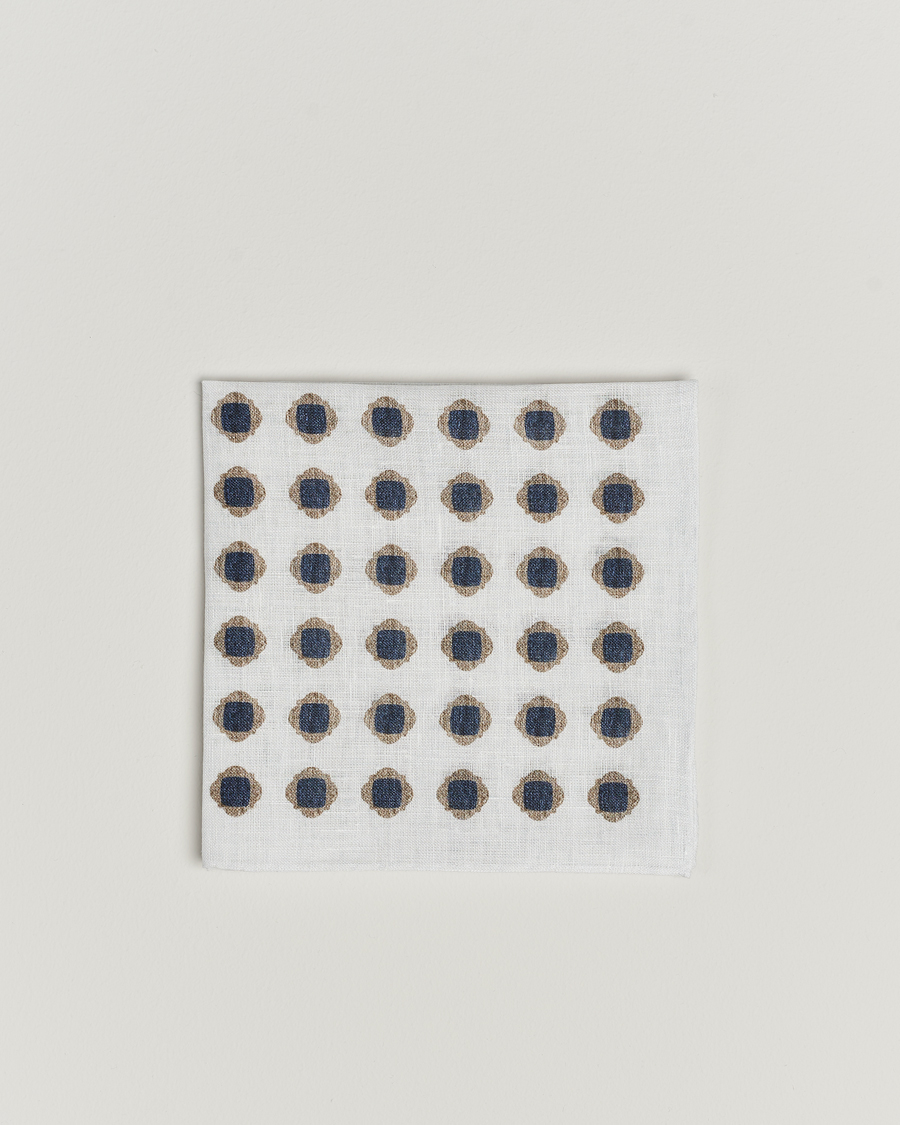 Mies | Taskuliinat | Amanda Christensen | Linen Printed Medallion Pocket Square White
