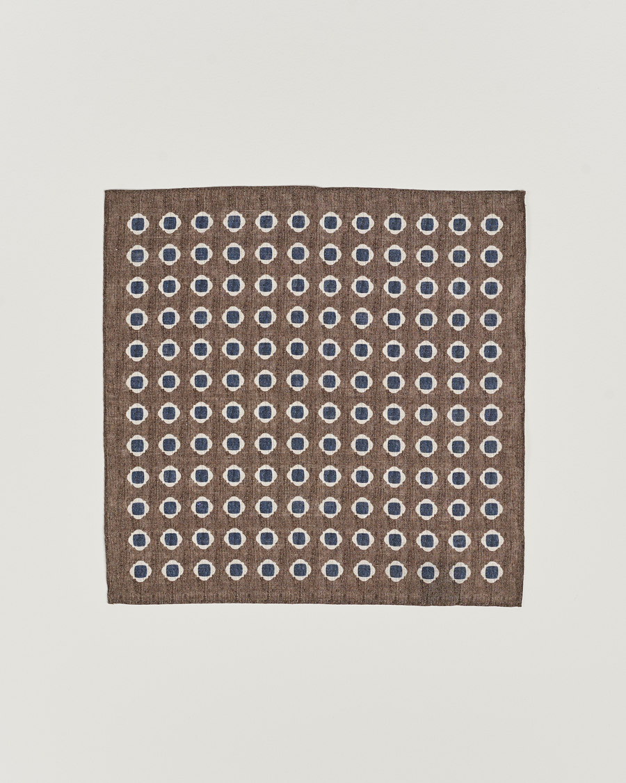 Mies | Taskuliinat | Amanda Christensen | Linen Printed Medallion Pocket Square Brown