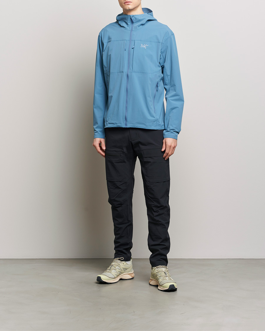 Mies | Takit | Arc'teryx | Gamma Lightweight Softshell Hooded Jacket Stone Wash