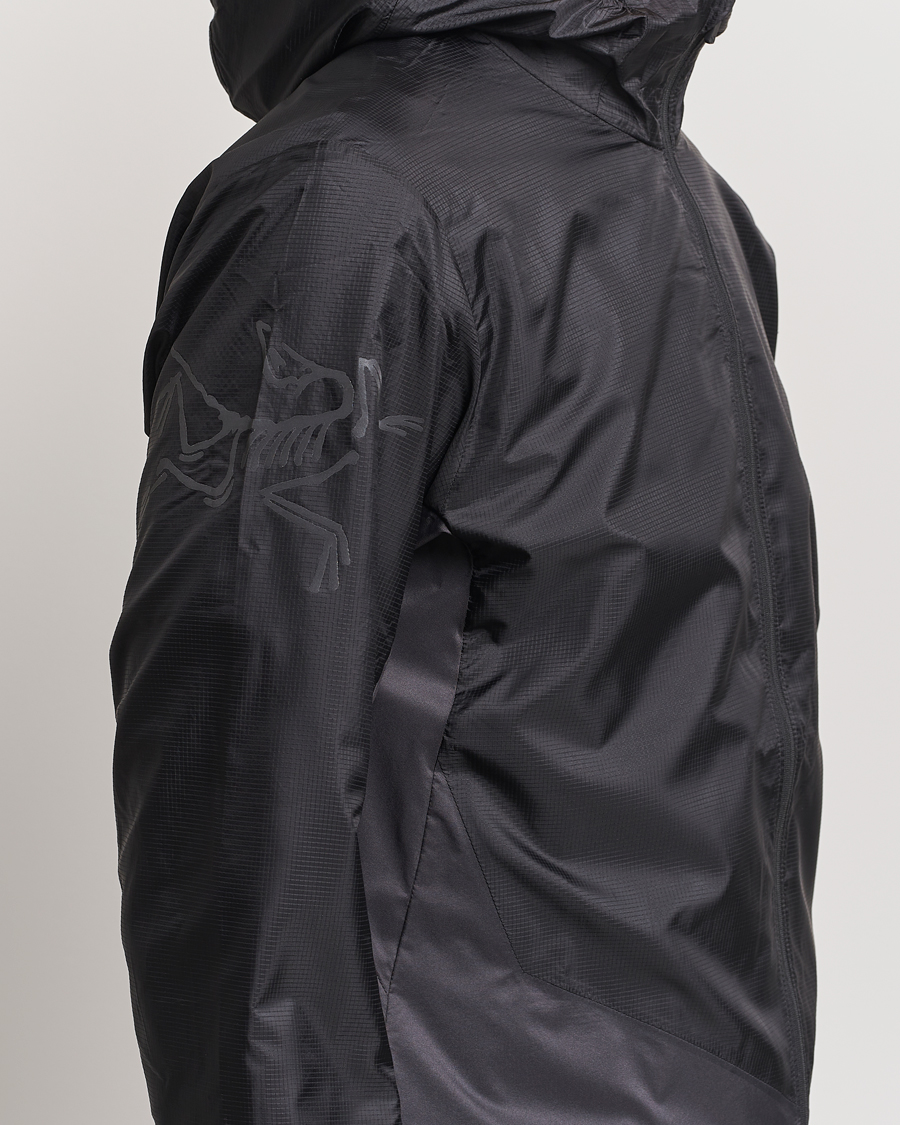 Mies | Takit | Arc'teryx | Norvan Windshell Hooded Jacket Black/Graphite