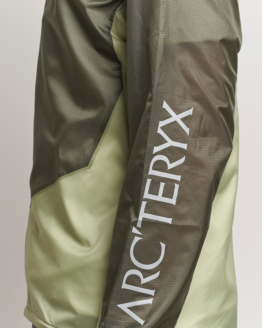 Mies | Takit | Arc'teryx | Norvan Windshell Hooded Jacket Forage/Chloris