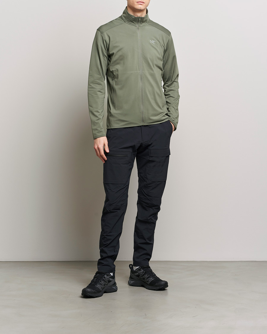 Mies | Puserot | Arc'teryx | Kyanite Lightweight Full Zip Forage