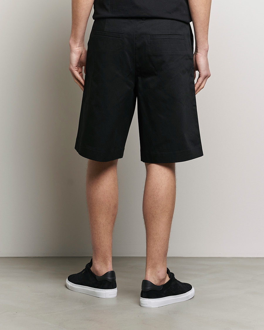 Mies | Shortsit | Axel Arigato | Axis Chino Shorts Black