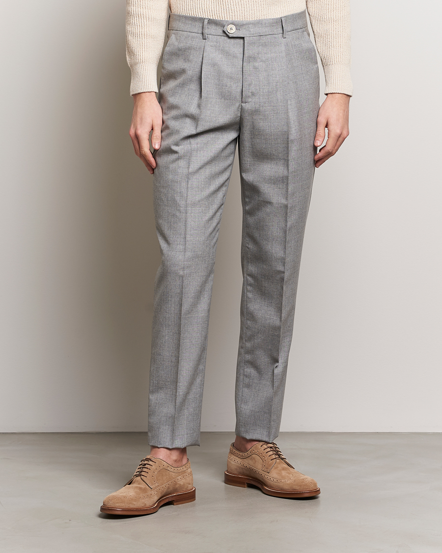 Mies | Housut | Brunello Cucinelli | Pleated Wool Trousers Light Grey