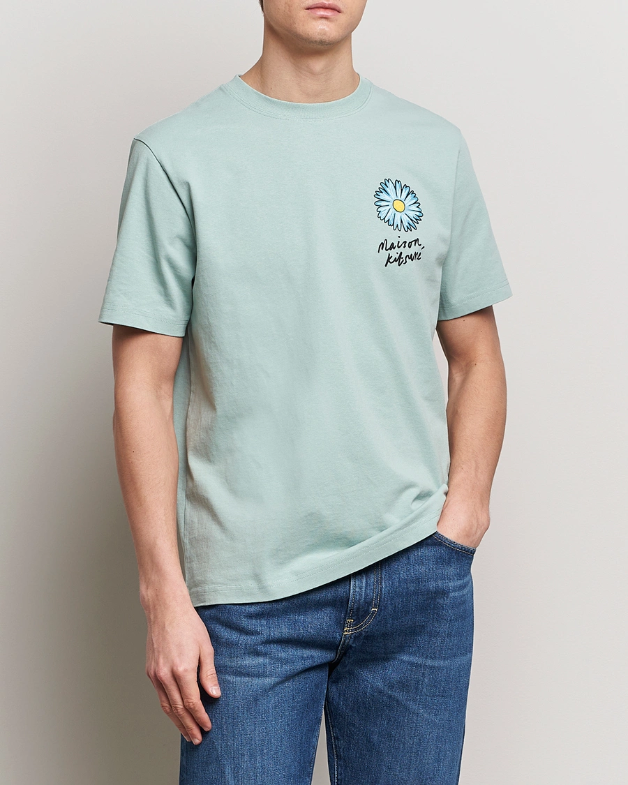 Mies | Lyhythihaiset t-paidat | Maison Kitsuné | Floating Flower T-Shirt Seafoam Blue