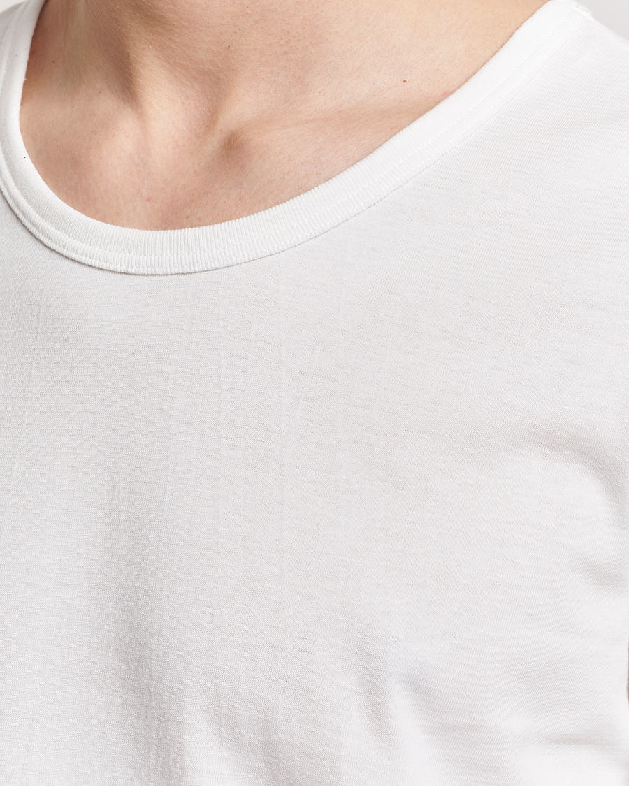 Mies | T-paidat | Merz b. Schwanen | 1970s Classic Loopwheeled V-Neck T-Shirt White