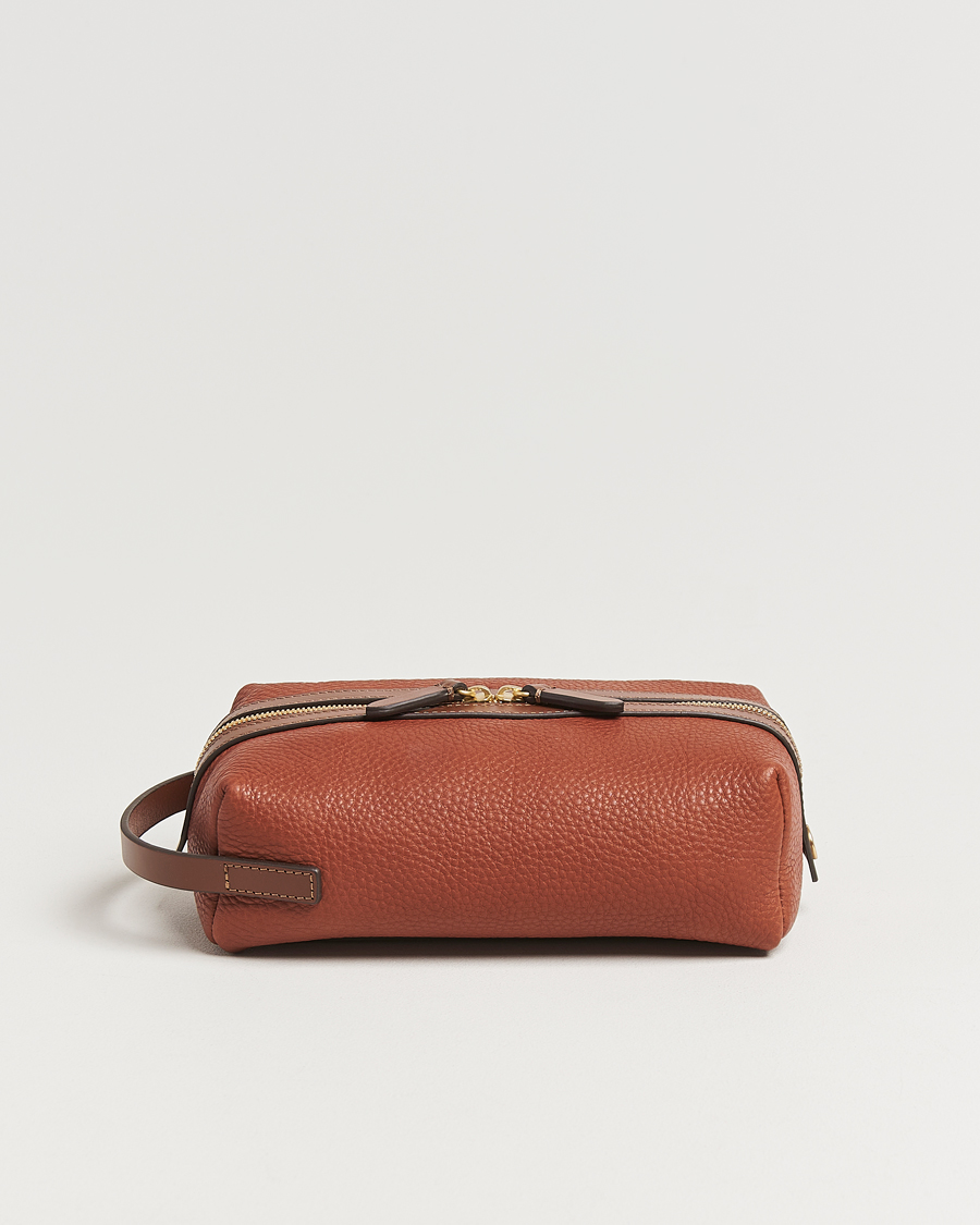 Mies | Laukut | Mismo | Groom Pebbled Leather Washbag Tabac/Cuoio