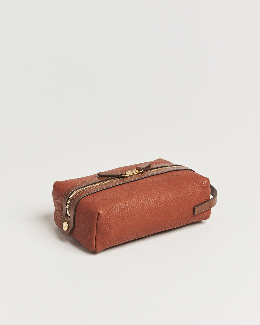 Mies | Laukut | Mismo | Groom Pebbled Leather Washbag Tabac/Cuoio