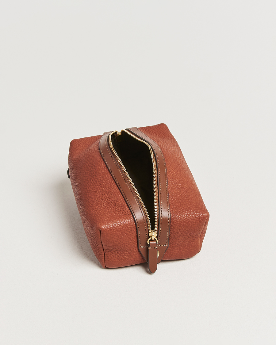 Mies | Laukut | Mismo | Groom Pebbled Leather Washbag Tabac/Cuoio