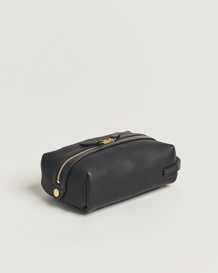 Mies | Laukut | Mismo | Groom Pebbled Leather Washbag Black