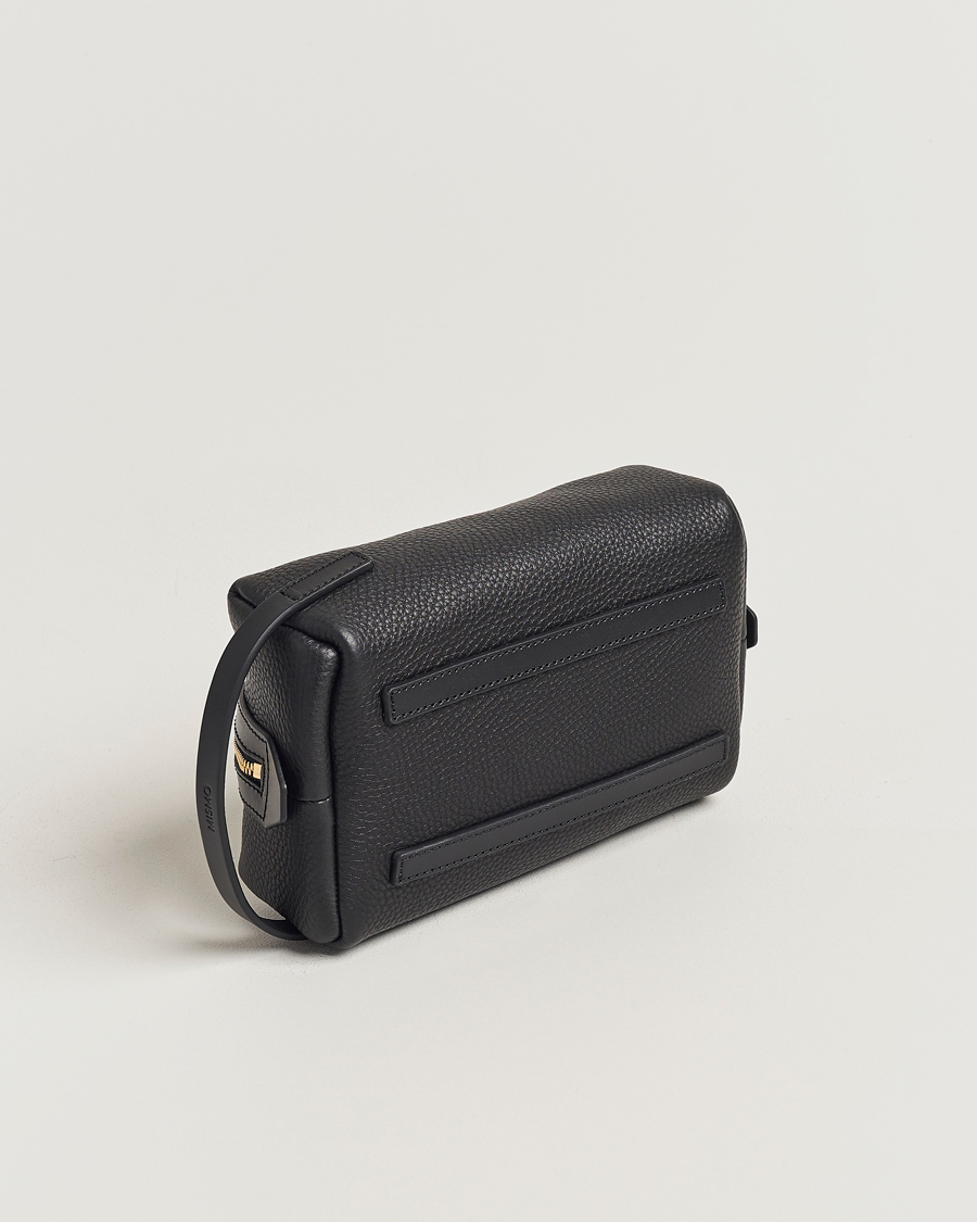Mies | Laukut | Mismo | Groom Pebbled Leather Washbag Black