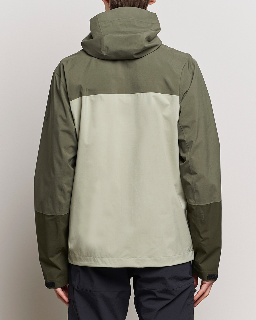 Mies | Takit | Peak Performance | Trail Hipe Hooded Jacket Pine Needle/Limit Green