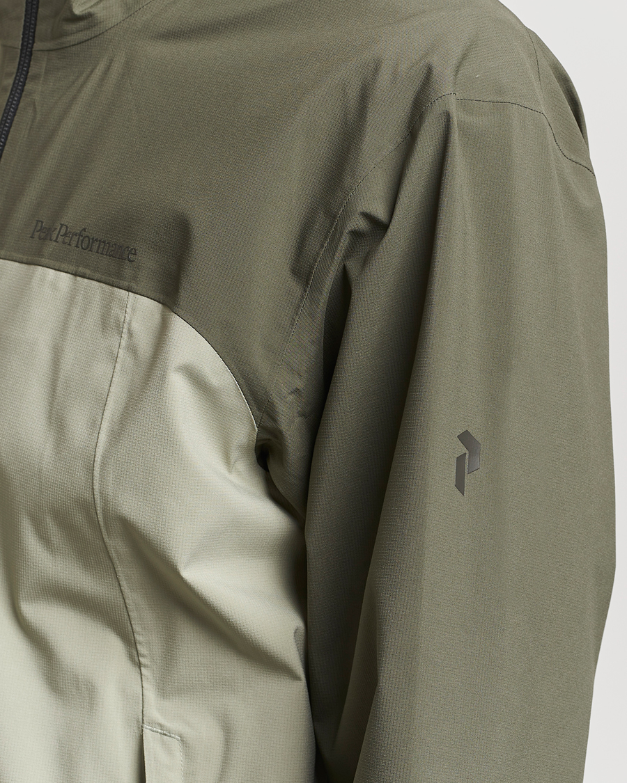Mies | Takit | Peak Performance | Trail Hipe Hooded Jacket Pine Needle/Limit Green
