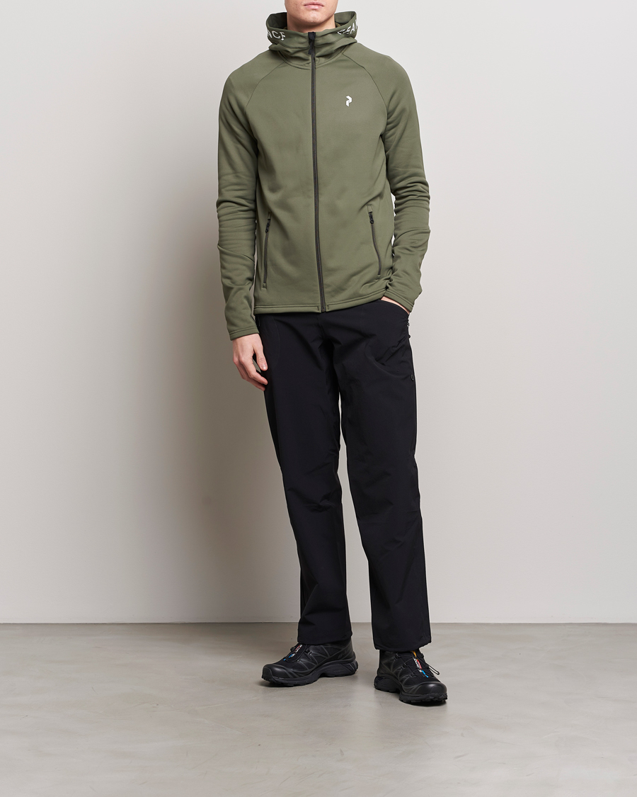 Mies | Puserot | Peak Performance | Rider Hooded Full Zip Pine Needle