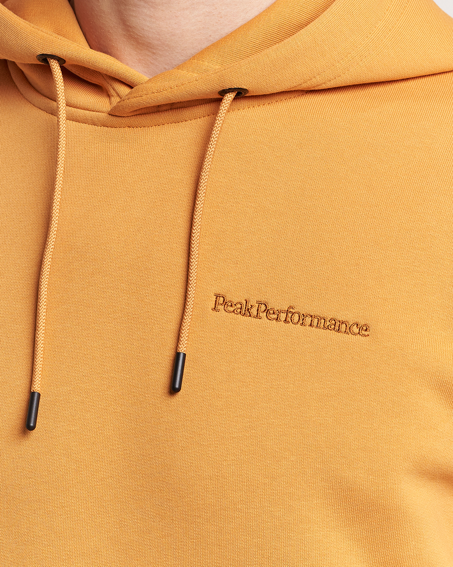 Mies | Puserot | Peak Performance | Original Logo Hoodie Desert Blow