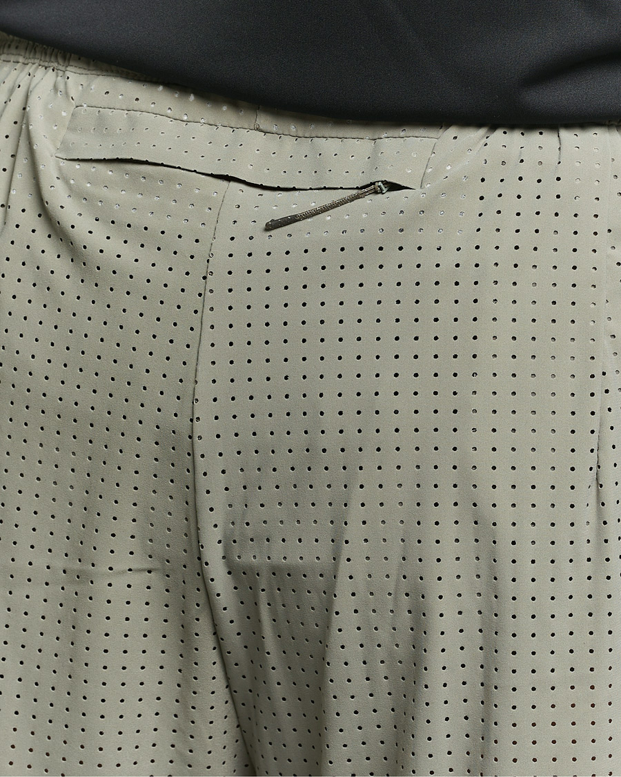 Mies | Shortsit | Satisfy | Space-O 5 Inch Shorts Dark Sage