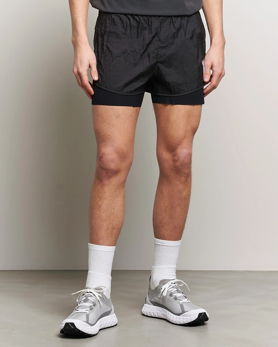 Mies | Tekniset shortsit | Satisfy | Rippy 3 Inch Trail Shorts Black