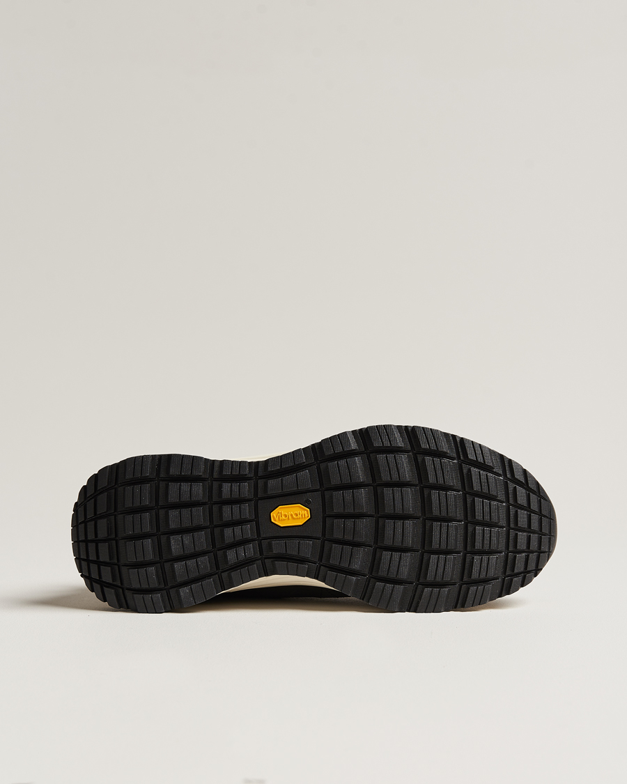 Mies | Moncler Lite Runner Sneakers Black/White | Moncler | Lite Runner Sneakers Black/White