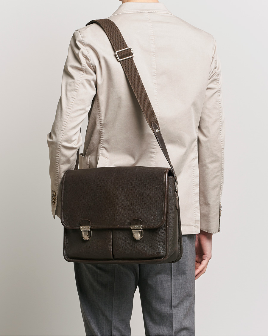 Mies | Louis Vuitton Pre-Owned Alexei Leather Messenger Bag Leather Brown | Louis Vuitton Pre-Owned | Alexei Leather Messenger Bag Leather Brown