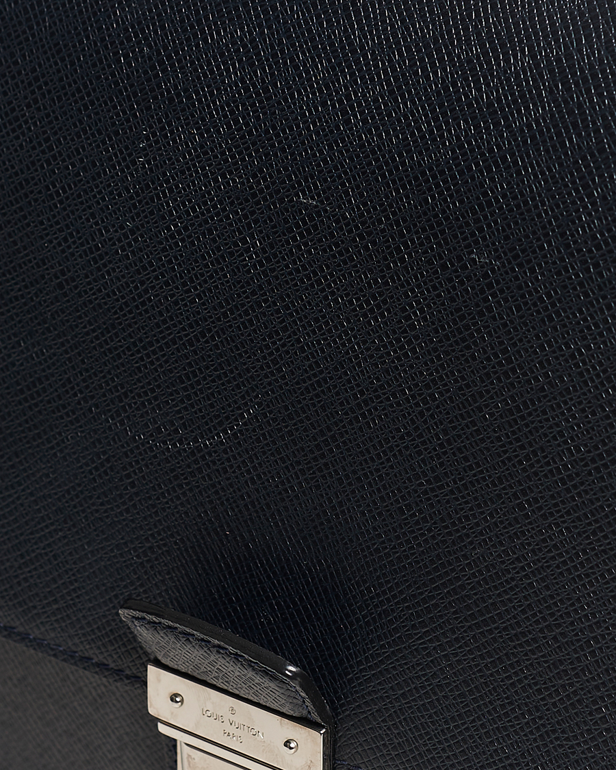Mies | Louis Vuitton Pre-Owned Vassili Briefcase Navy | Louis Vuitton Pre-Owned | Vassili Briefcase Navy