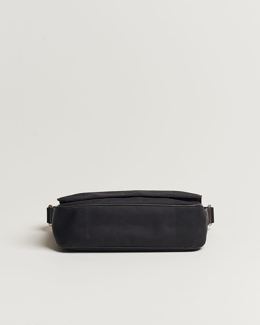 Mies | Louis Vuitton Pre-Owned Canvas Messenger Bag Damier Geant | Louis Vuitton Pre-Owned | Canvas Messenger Bag Damier Geant