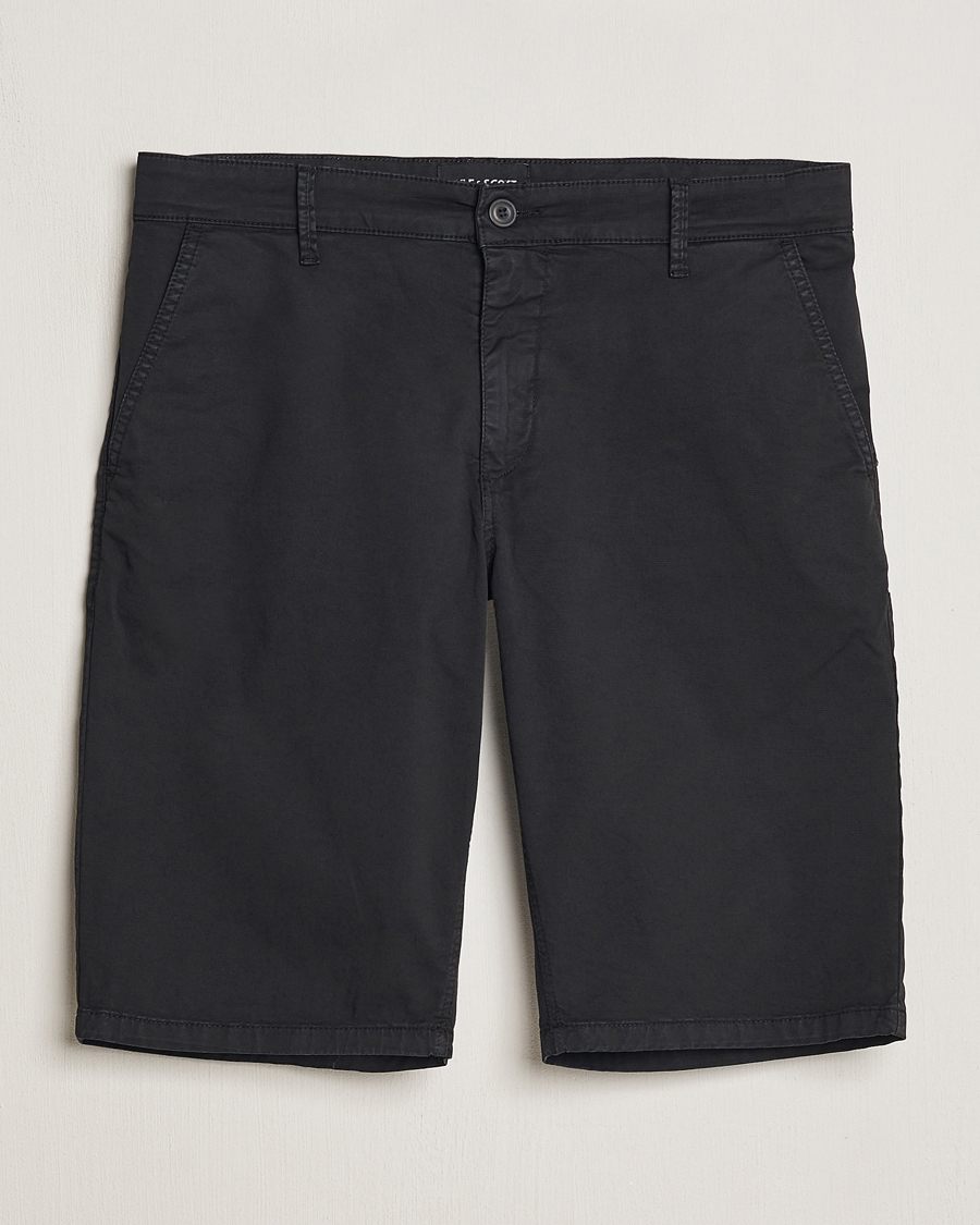 Mies | Shortsit | Lyle & Scott | Chinos Shorts Jet Black