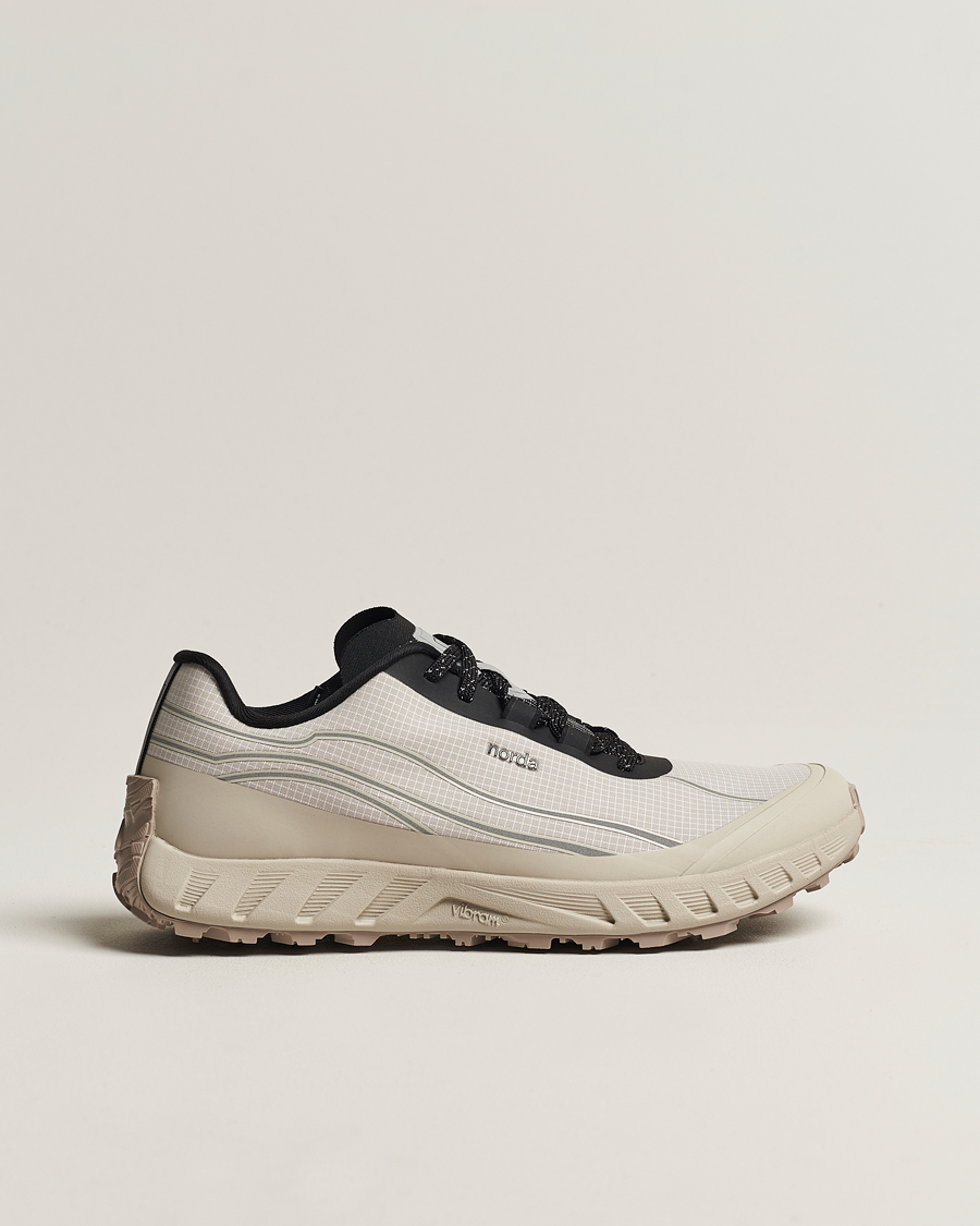 Mies | Juoksukengät | Norda | 002 Running Sneakers Cinder