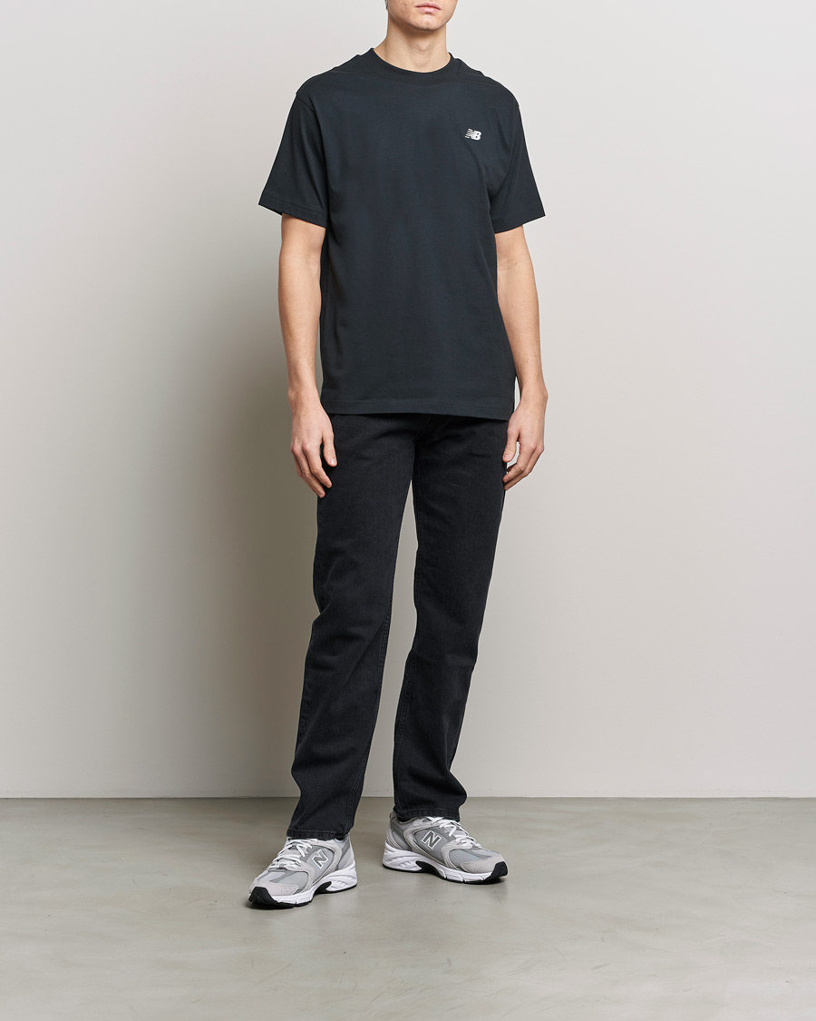 Mies | T-paidat | New Balance | Essentials T-Shirt Black
