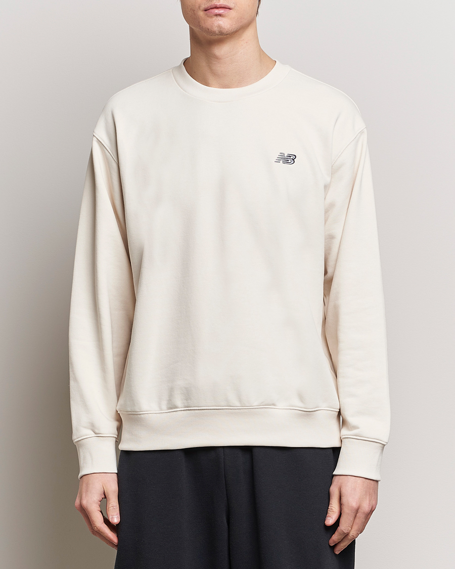 Mies | Puserot | New Balance | Essentials French Terry Sweatshirt Linen