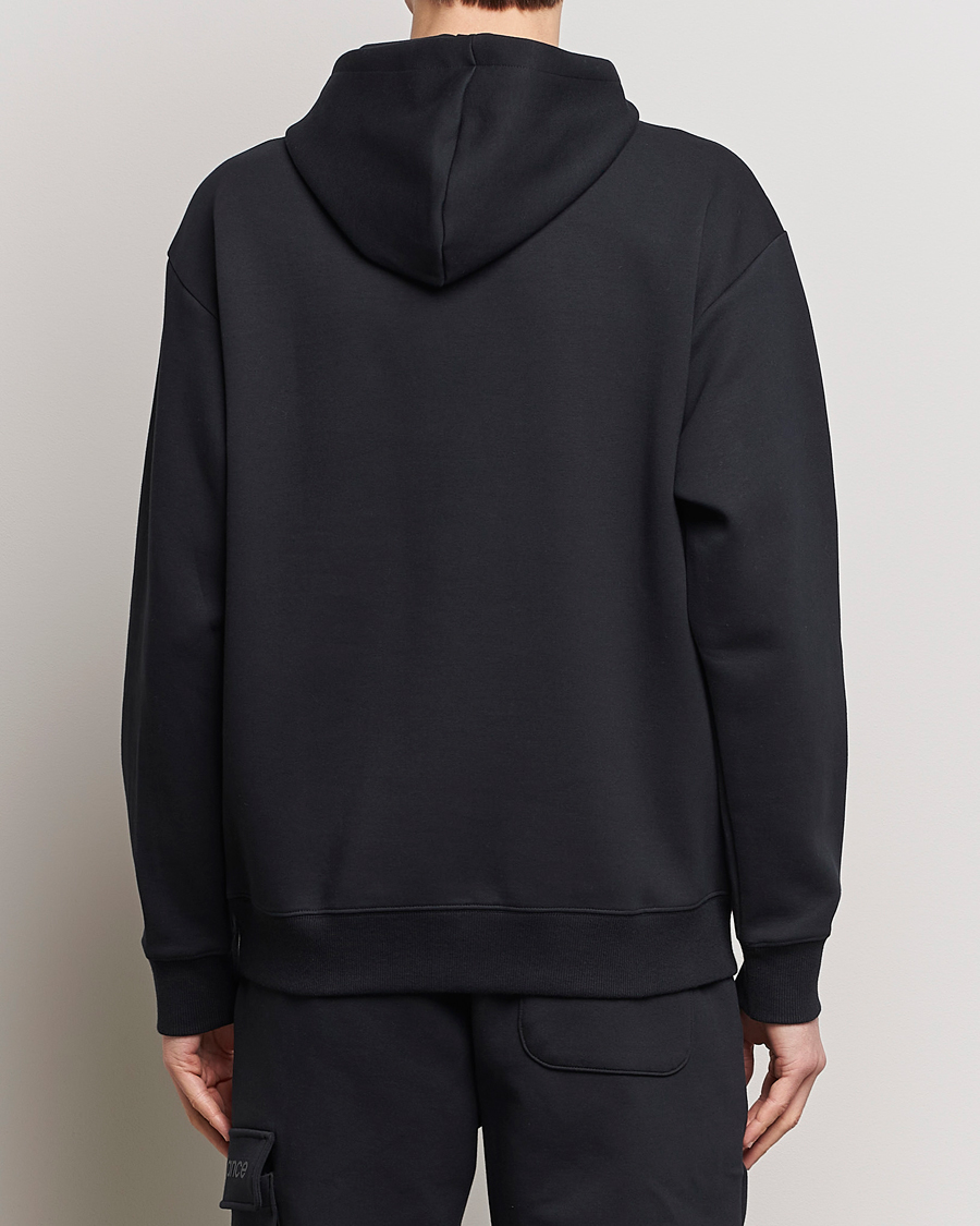 Mies | Puserot | New Balance | Shifted Graphic Hoodie Black