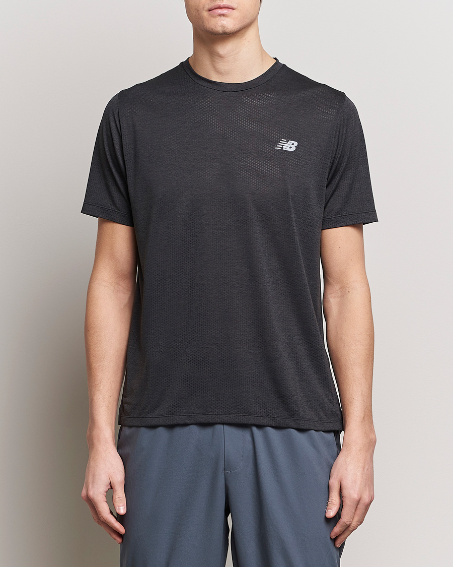 Mies |  | New Balance Running | Athletics Run T-Shirt Black