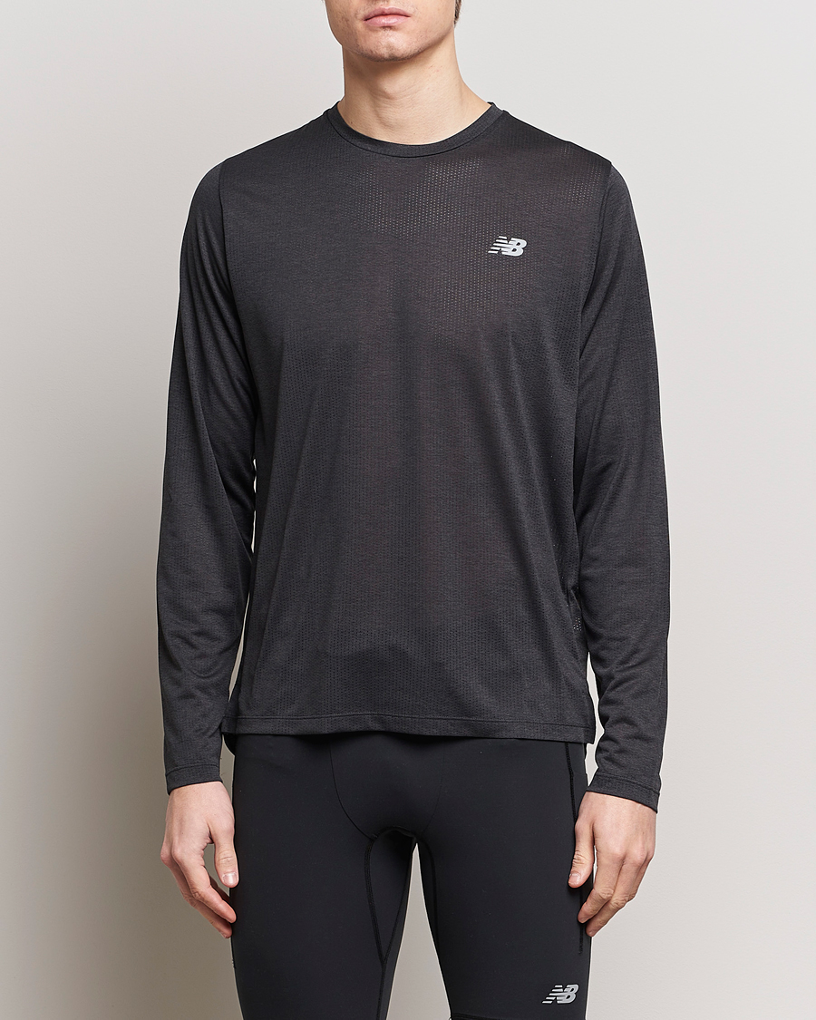 Mies |  | New Balance Running | Athletics Run Long Sleeve T-Shirt Black