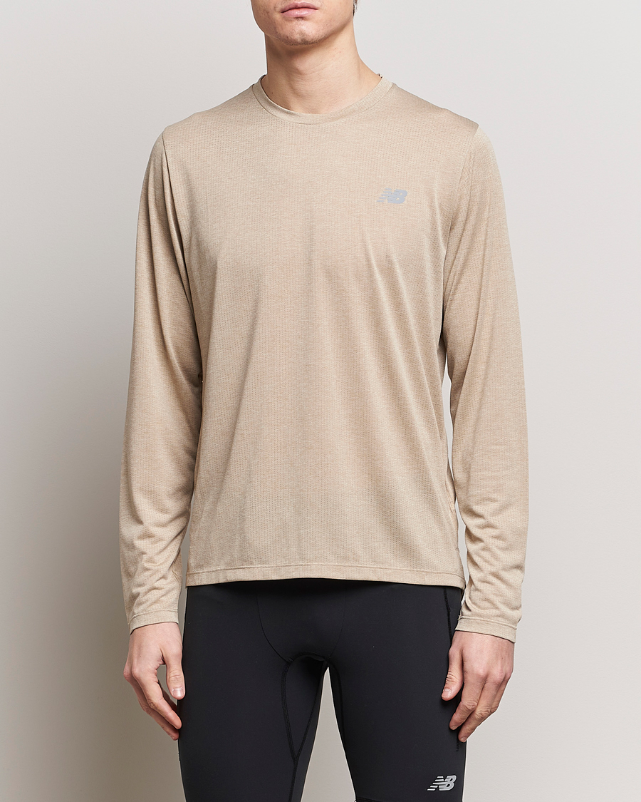Mies | T-paidat | New Balance Running | Athletics Run Long Sleeve T-Shirt Stoneware Heather