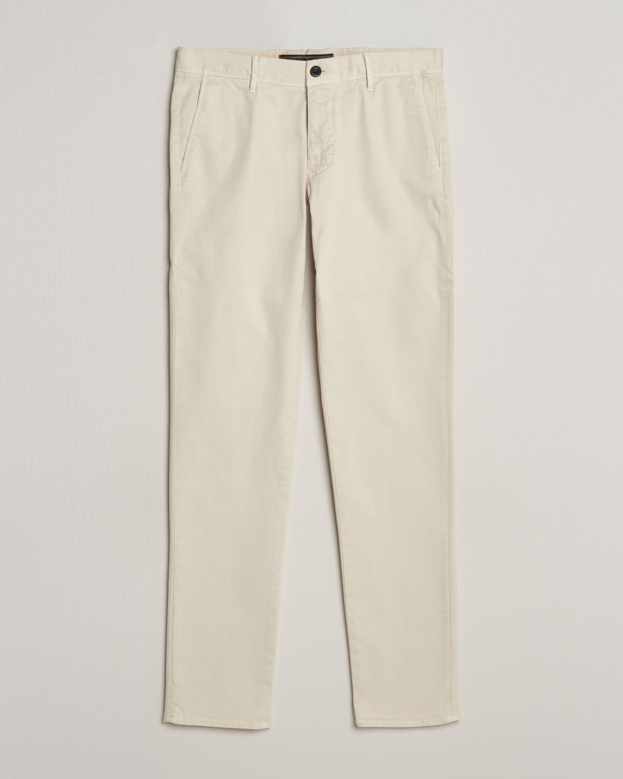 Mies | Housut | Incotex | Slim Fit Garment Dyed Slacks Off White
