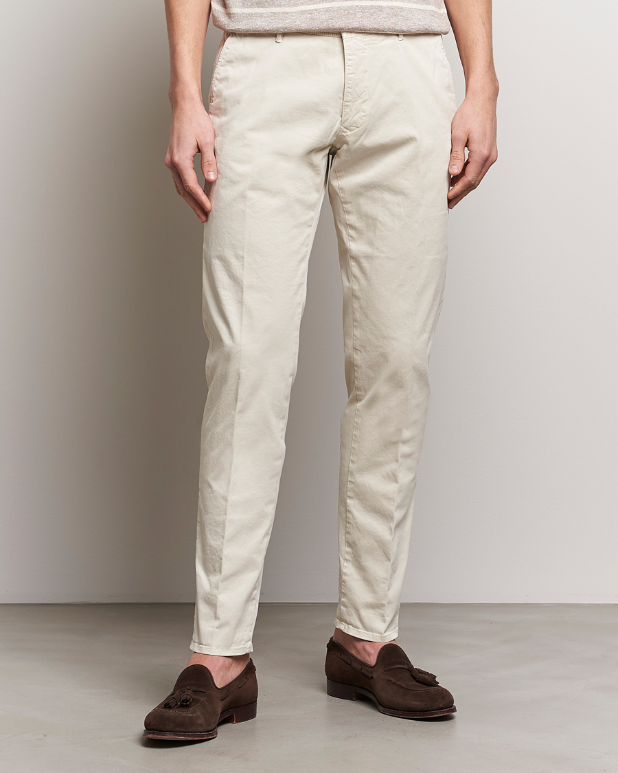 Mies | Housut | Incotex | Slim Fit Garment Dyed Slacks Off White
